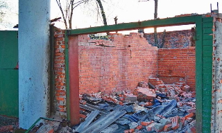 Демонтаж гаражей в Чебаркуле, цена от 1742 руб. – услуги под ключ от 2Землекопа-Чбр
