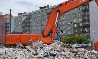 Вывоз строительного мусора с участка в Чебаркуле недорого от 1537 руб. | 2Землекопа-Чбр